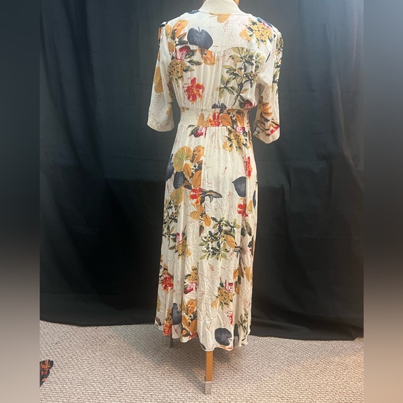 No brand - super flattering floral midi dress - size m - Picture 7 of 9